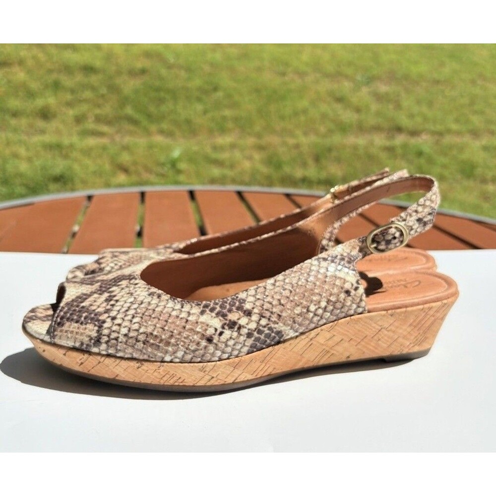 Clarks Artisan Womens Size 8.5 Snake Print Cork Wedge Slingback Pre-Owned